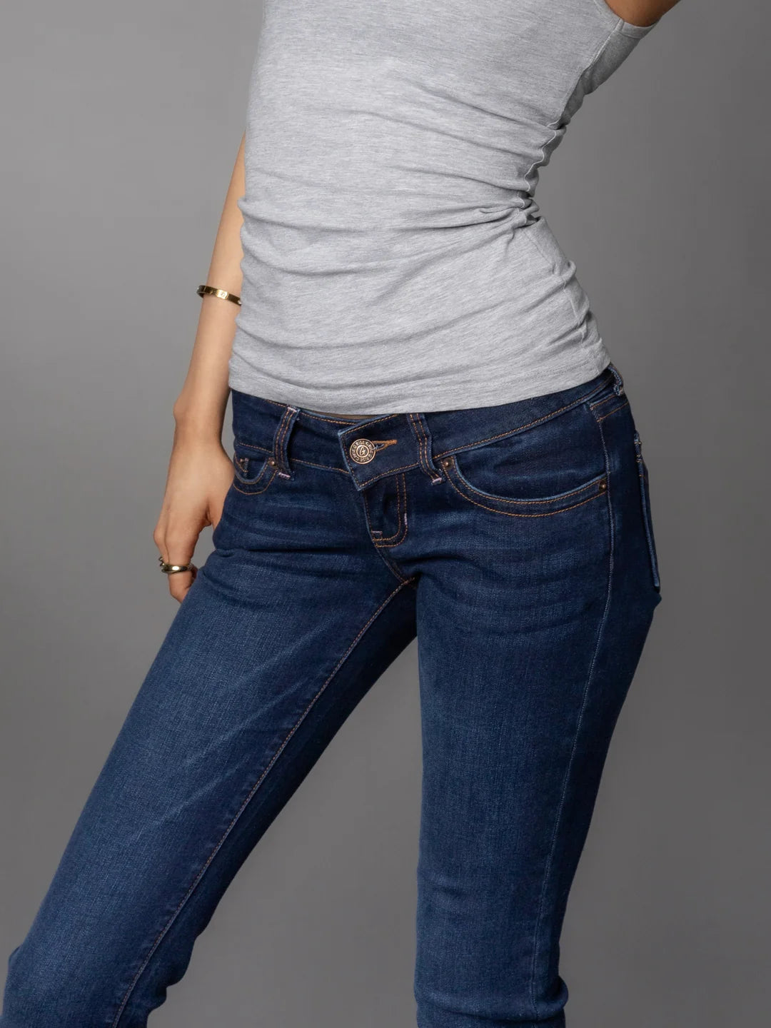 Lågmidjade Jeans (Köp 1, Få 1 Gratis)